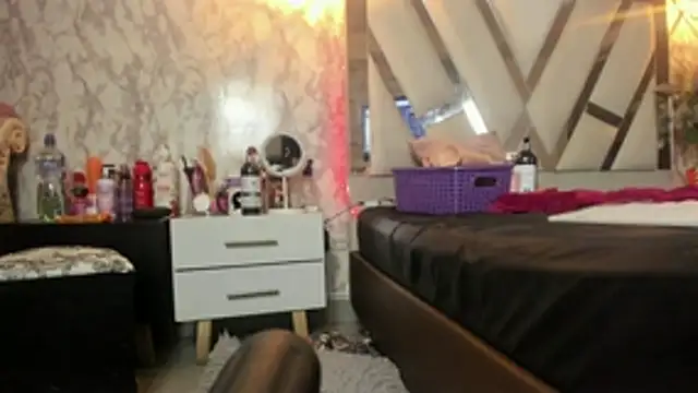 Kataleyamilf69_ - Lick fingers+2 fingers in my bigass✌🍑