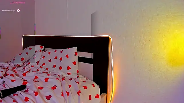 Lexxxxxxi - play tits