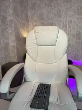 Loren_golden