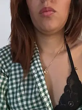 Alanna_Foxxx_ - Play Nipples + Spit Show