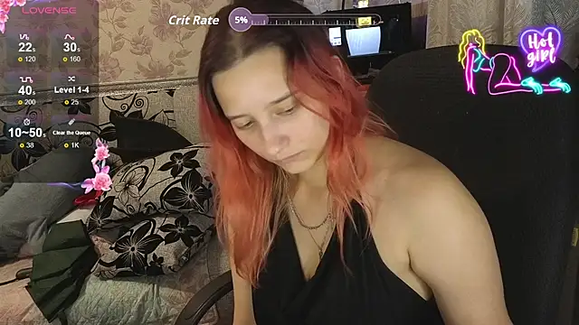 RachelPirce - Show your chest.