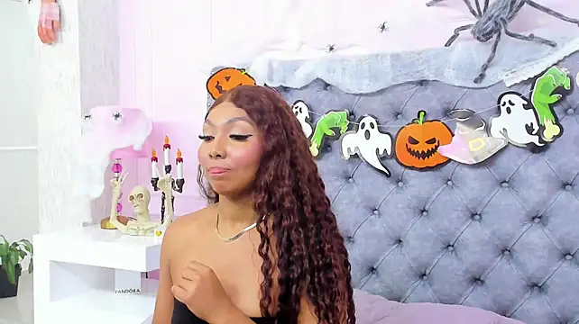 HaileeRoberts - Use domi to get wet 💦💦