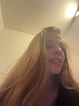 Luna_Lynn - Fingering pussy🥵