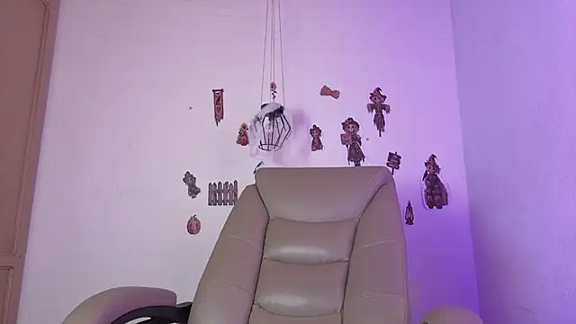 Tamhara_princ - Naked cum show + toy control 5 mins ⭐✨🌈