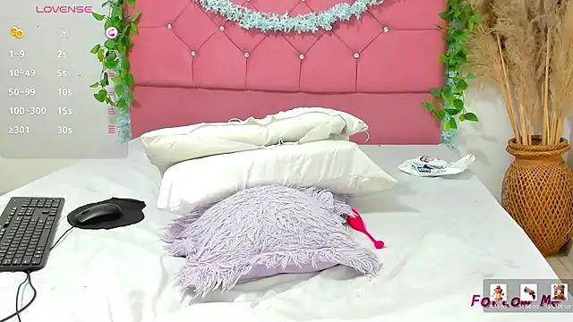 Arisha_hot - two fingers in my ass