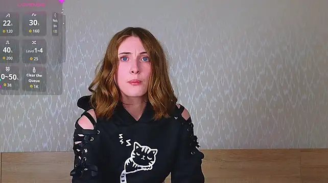 Cowell_Adelina - show pussy close up