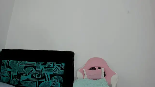 Layla_Sia - make me happy with great orgasm