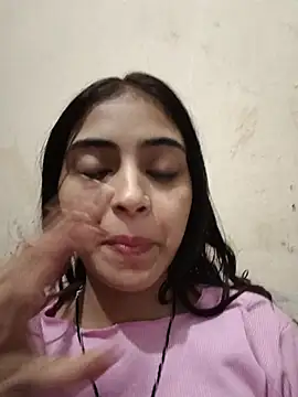 Nandundi - Show pussy in public