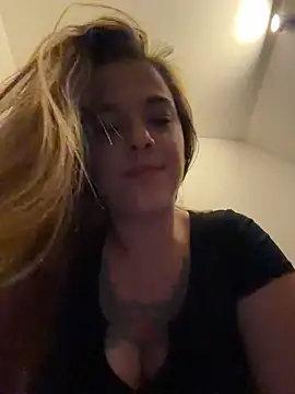 Luna_Lynn - Fingering pussy🥵