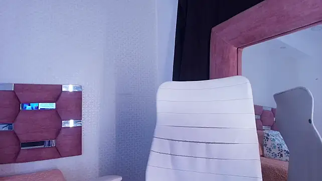 Mia_celestee
