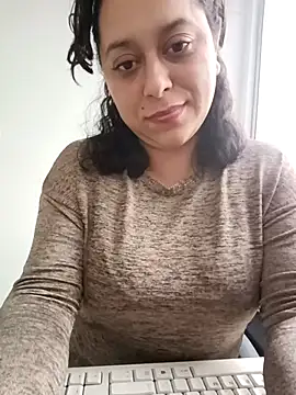 Queen_Yess - Full NAKED + OIL + RUB MY CLIT😏