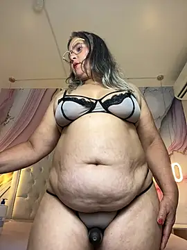 Lucy_Milf_474 - FINGER IN THE ASS