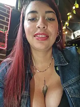 Kari-h - Spit on and lick my tits
