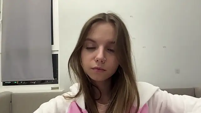 LisaPorse - Show feet + kiss u