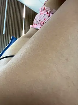 Samantha_gyatt - TITS OUT AND SUCK NIPPLES IN PUBLIC
