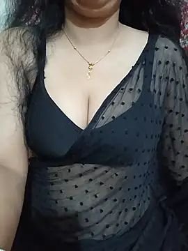 Priya_Boudi - ice on my pussy 🧊🧊
