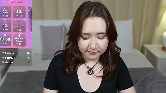 Daisy_Daylark - Squeeze my tits💕