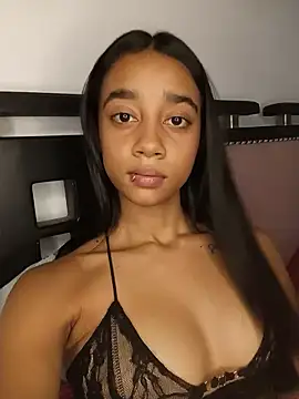 Zoe_Sweett18 - naked +tits show