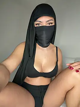 CherryyMia - Rub over my panties 30 sek 🔥