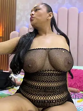Sofia_xxx02 - masturbation with four fingers