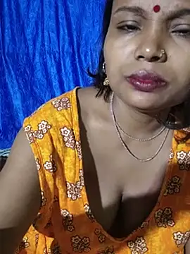 Yourmanu - Milk show and pussy fingaring