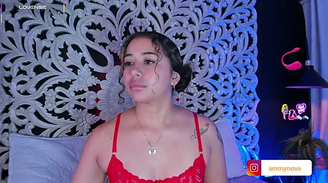 Ammy_nova - show ass+oil