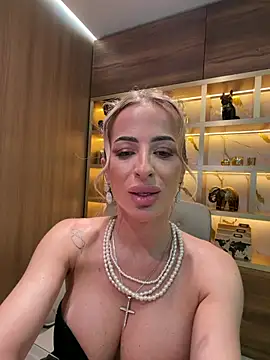 MissEmaDivine - make my legs shake in pleasure