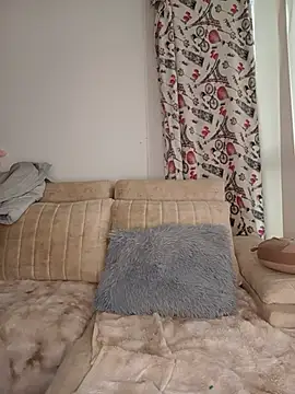 Sallyrosee1 - show boobs baby