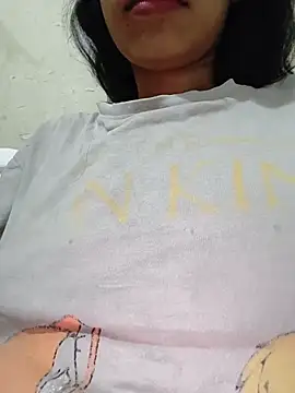 Aameesha - Public me pussy show