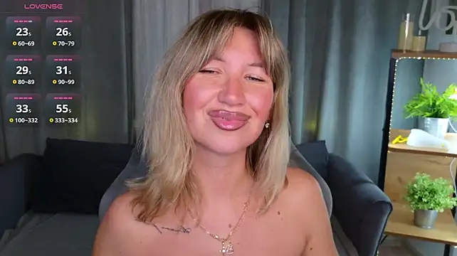 MilaBott - get naked and oil on my tits