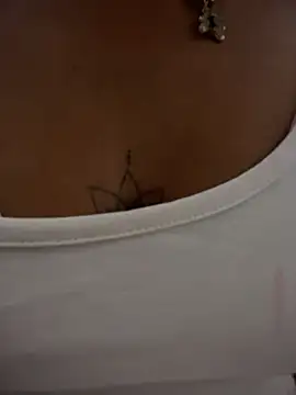 LuxeBrunetteXXX - FINGERING PUSSY CLOSE UP AT CLEAN WORK🤫