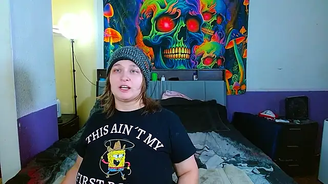 Chloenightmare - moving in October please come help!!!!