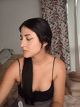 Sallyrosee1 - show boobs baby