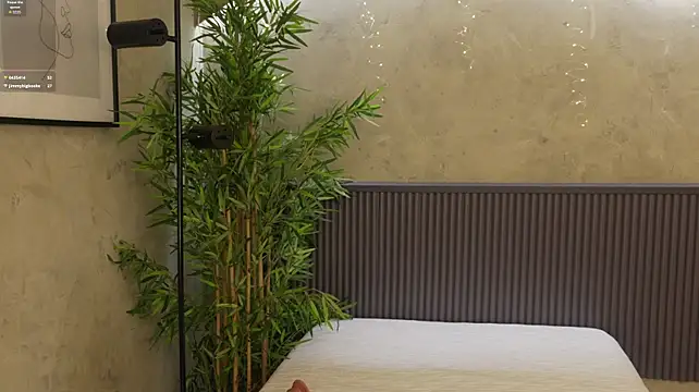 Aria_Marin - 3finger in pusy and plug anal