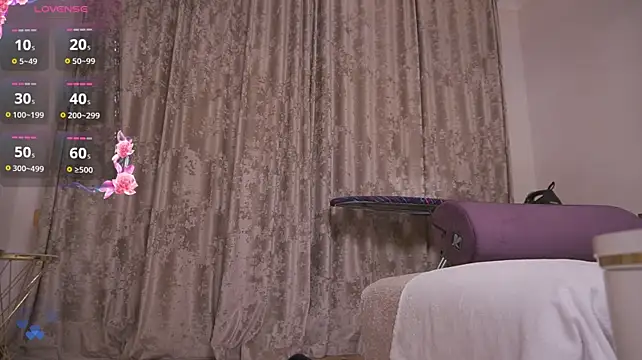 Wwasian - CLOSE UP PUSSY PLAY