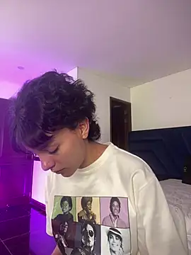 Peytongh_ - SUCK FINGERS