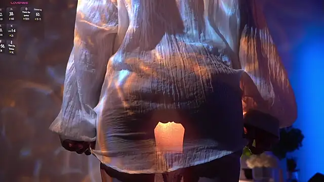 Hi_my_name_is - Lower my panties