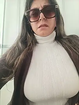 Emma_tour - Make me get wet and squirt.-TICKET 32