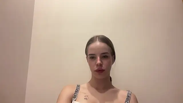 Moonveil_ - Make me undress