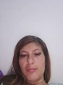 Nahomi-lov - Show Pussy