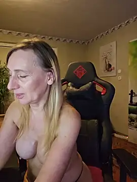 HotLana69 - 💦 Last Tipper wins 3 Videos 😍