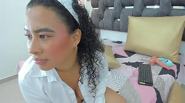 -Cleo_ - Anal play POV 😈🥵