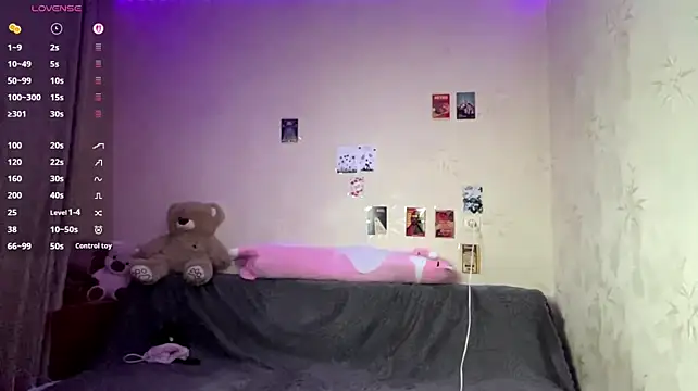 LiziArms - masturbating