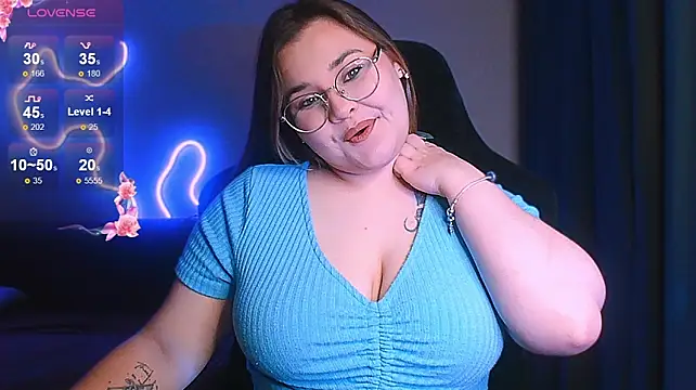 InLoveWithLife26 - Towel Show