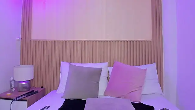 Sharonscoth - bounce boobs in your face