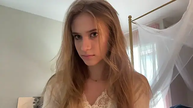 LynellMilleson - Hair play