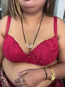 Lovely-Geet - BOOBS OILING😘😘