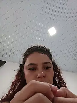 Mommy-Hot - Creamy pussy squirt fountain