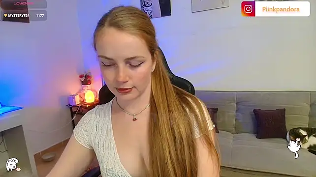 Piinkpandora - Dance no pants on x