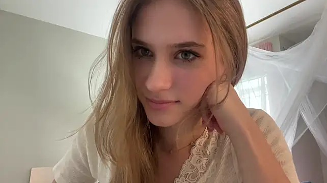 LynellMilleson - Hair play